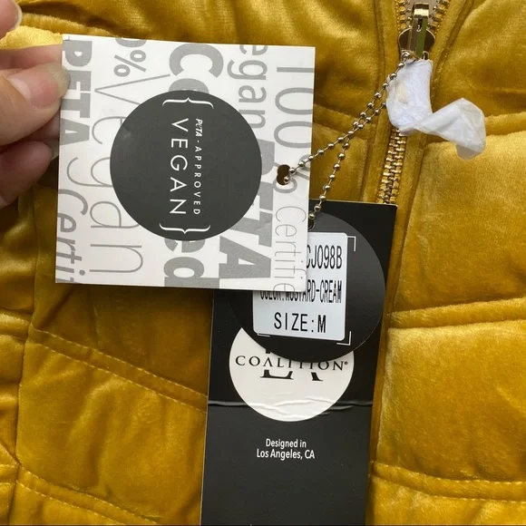NWT PETA-Approved Vegan Mustard gold / Cream blush Reversible Puffer Coa… - Picture 4 of 10